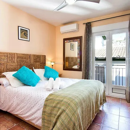 Apartment Tuanfitrion Loarte
