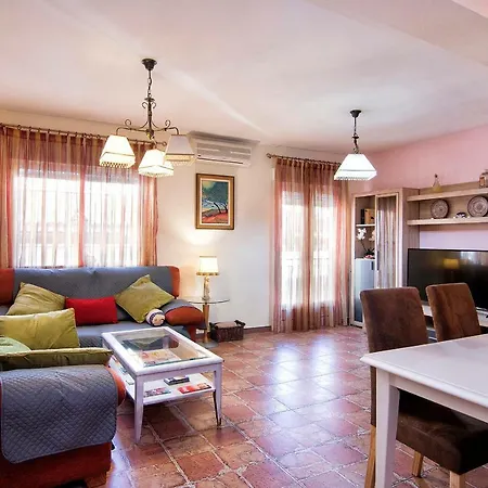 Apartment Tuanfitrion Loarte